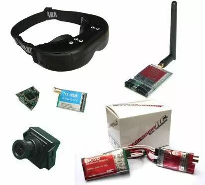 Pack complet FATSHARK DOMINATOR 5,8 GHz avec OSD et cam�ra CCD - photo 1