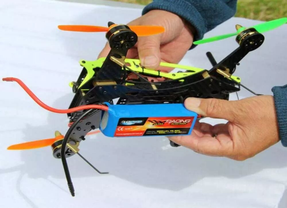 Comment choisir son drone de course