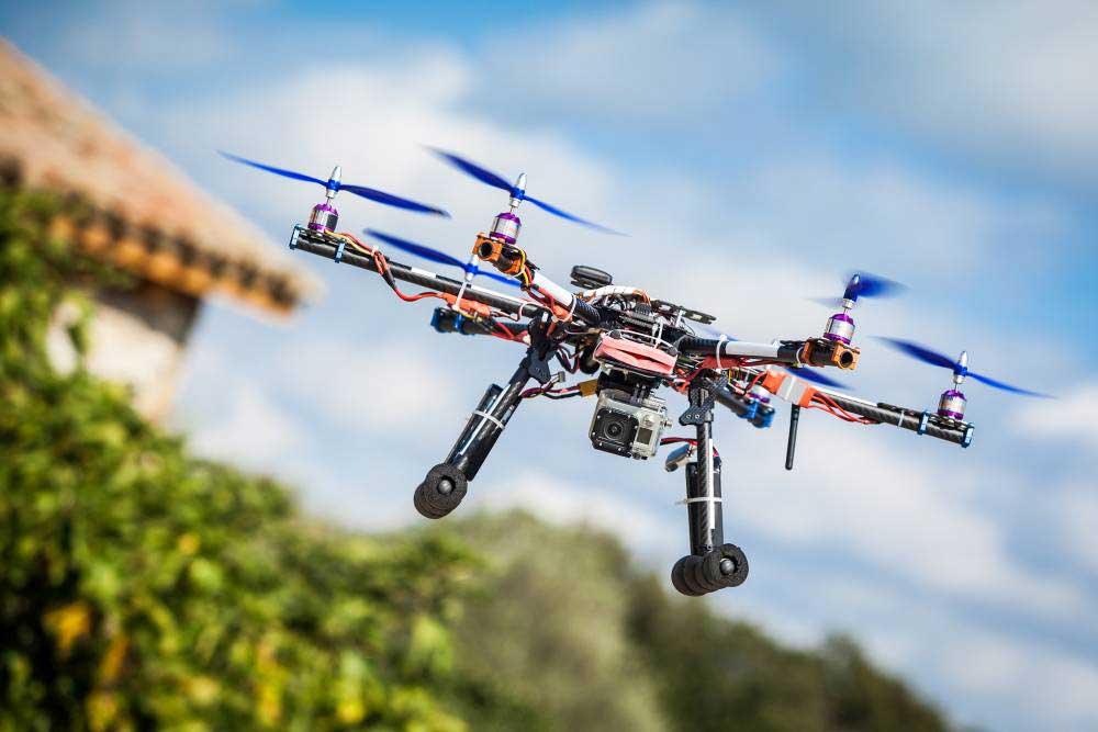 Un drone a-t-il le droit de survoler ma maison ?