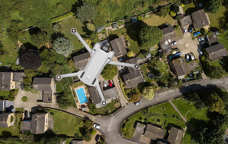 Un drone a-t-il le droit de survoler ma maison ?