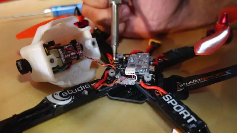 Un drone construit à titre privé