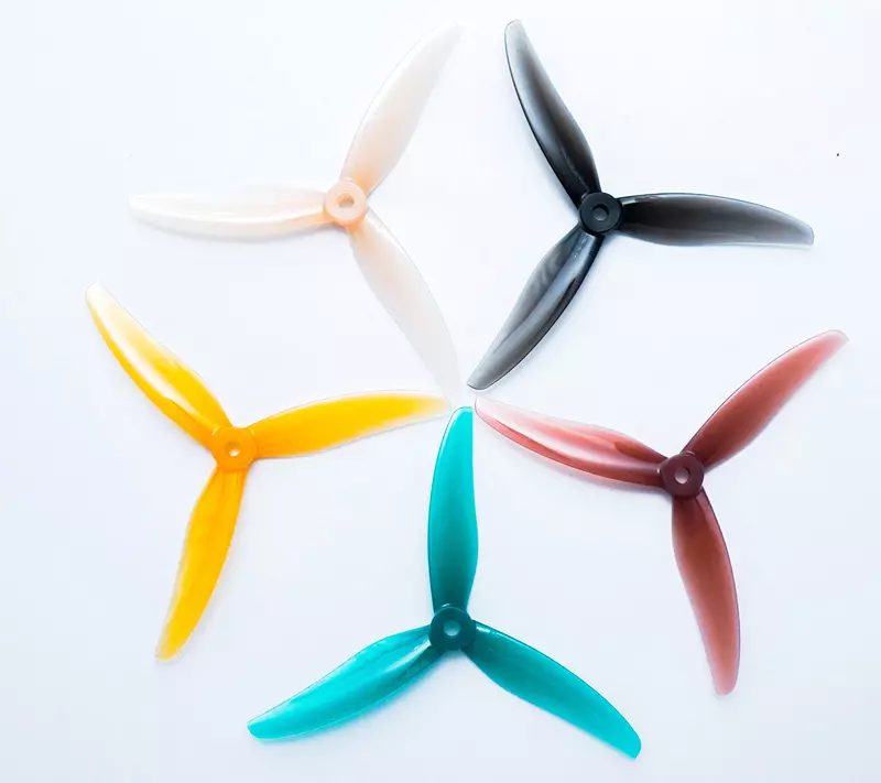 Des hélices pour drones FPV