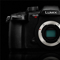 Lumix GH5S