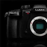 Lumix GH5S