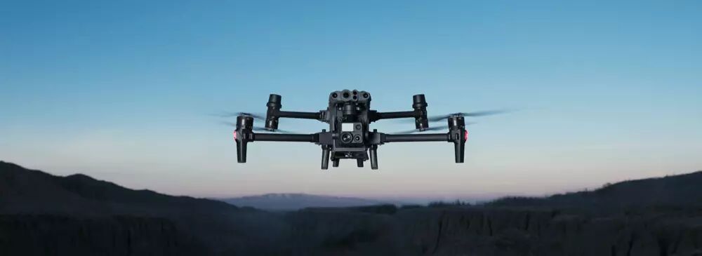 Drone DJI M30T (en vol)