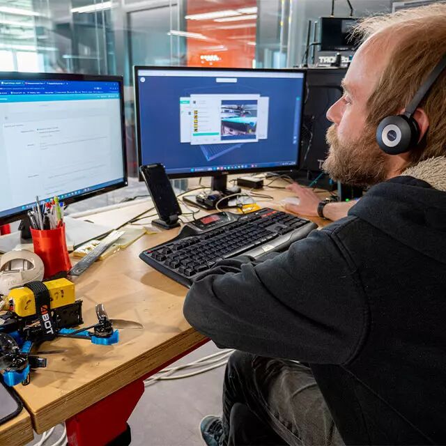 Oprateur atelier FPV studioSPORT