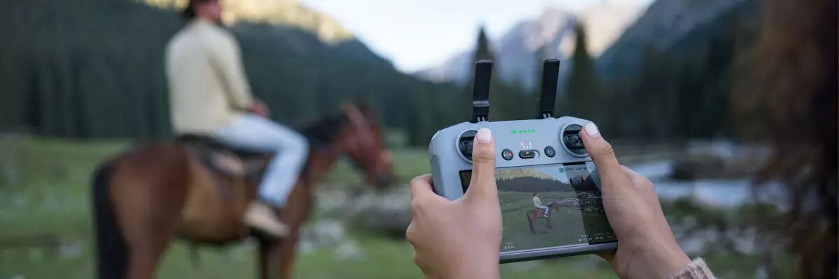Radiocommande DJI RC2 avec Mini 4 Pro