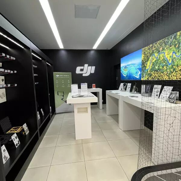 Intrieur de la boutique DJI Store