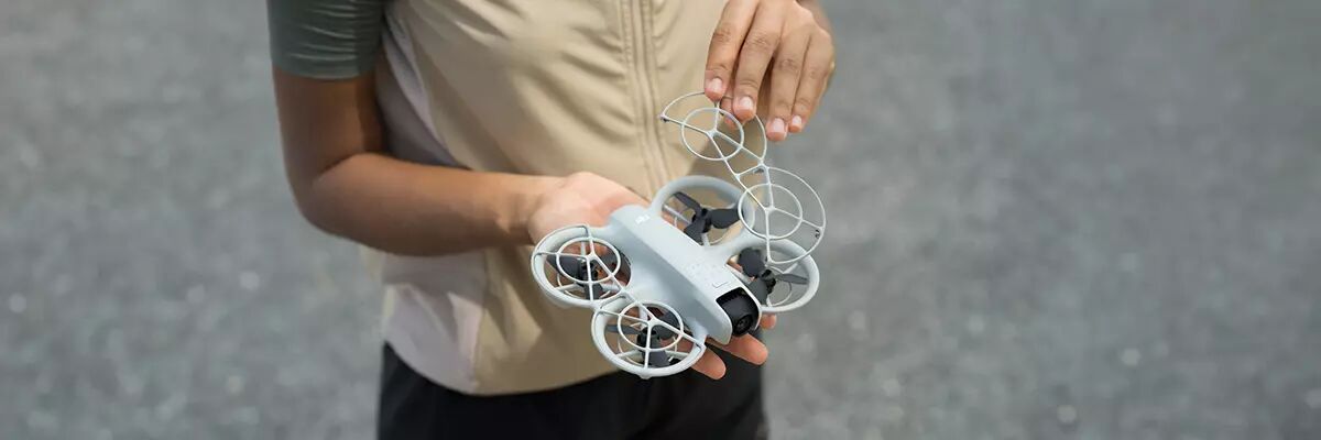 DJI Neo et ses accessoires 