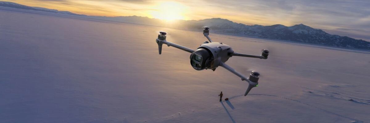 Drone DJI Mavic 4 Pro en plein vol
