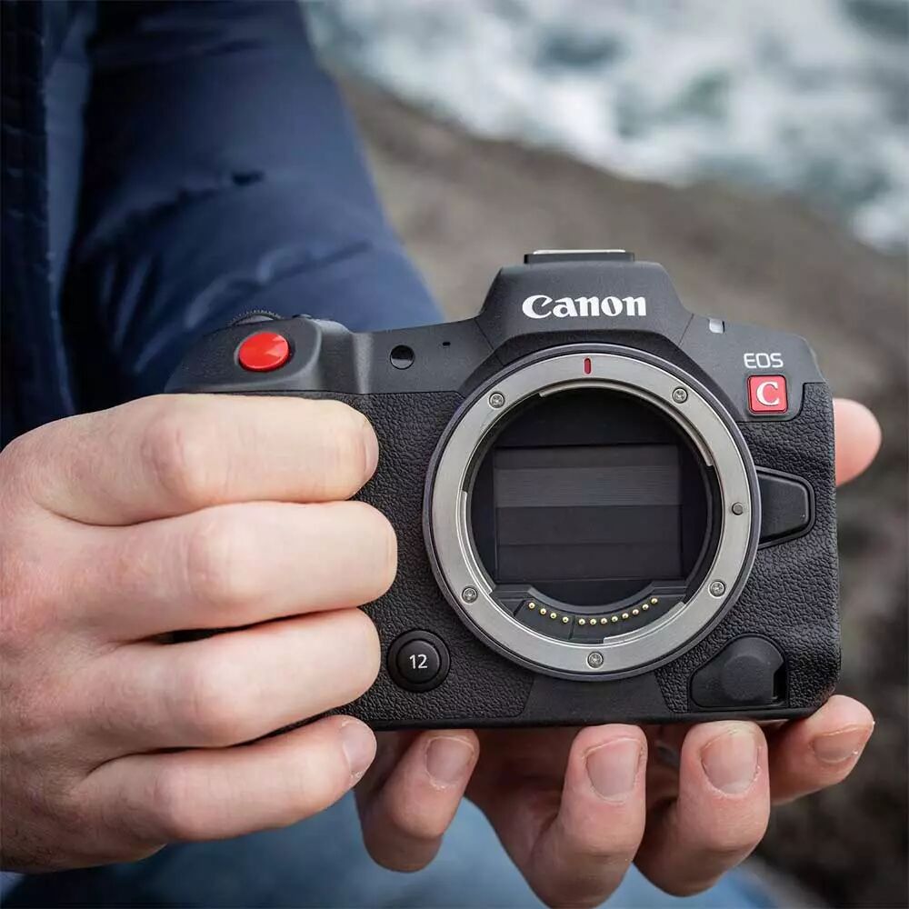 Canon EOS R5 C : un appareil photo plein format 8K tout-terrain pour  vidéastes perfectionnistes