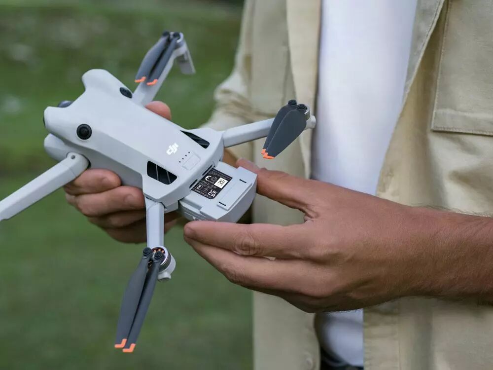 DJI Mini 4 Pro Fly More Combo avec DJI RC 2 : le Mini au maximum