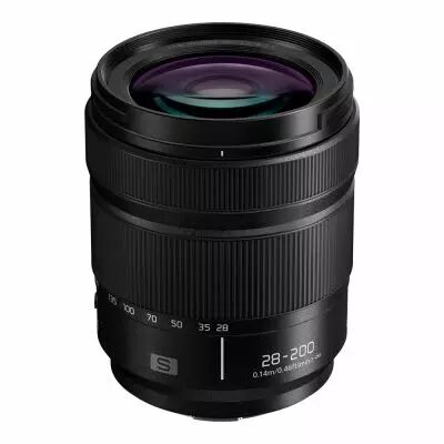 [Embargo 22/02 1h30] Objectif Lumix S 28-200mm f/4.0-7.1 O.I.S Macro - Panasonic