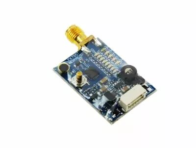 Emetteur vidéo 5.8 Ghz Raceband 40 canaux 25/200 mW - vu du dessous Emetteur vidéo 5.8 Ghz Raceband 40 canaux 25/200 mW - vu du dessous