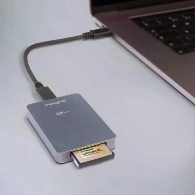 Lecteur de carte SuperSpeed CFexpress Type B 2.0 - Intgral