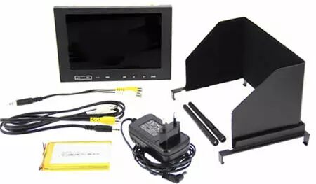 Moniteur HD 7" Lilliput - 5,8Ghz Moniteur HD 7" Lilliput - 5,8Ghz avec pare-soleil, 2 antennes, un chargeur, une batterie et deux câbles vidéo