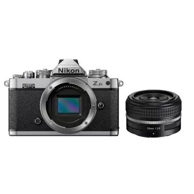 NIKON Z fc + Z 28 mm f/2,8 SE