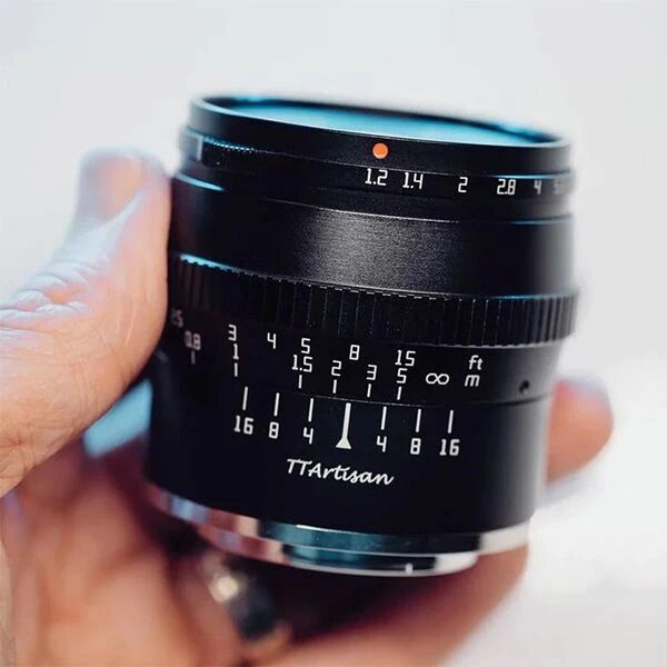 Objectif TTArtisan 50mm F/1.2 Pour Sony E (APS-C) - Très Lumineux, Bokeh Pro - Neuf Sous Blister