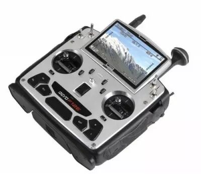 Découvrez la radiocommande DEVO F12E 2.4Ghz compatible avec le Tali H500 RTF.
